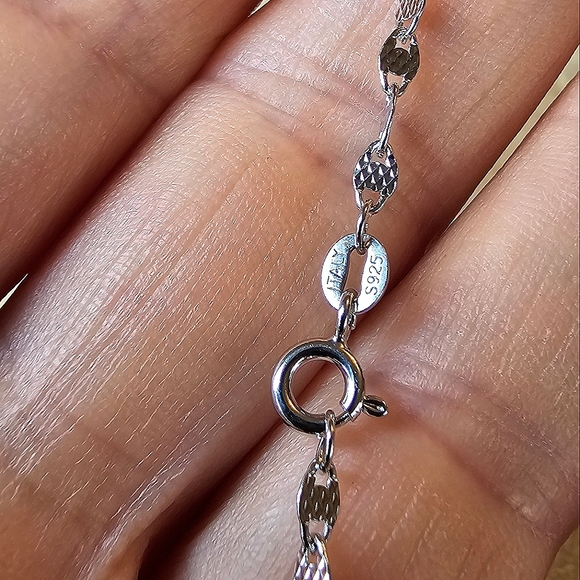 Italian 925 Sterling Silver 2.5mm Chain Necklace 18"(long) - Picture 7 of 8